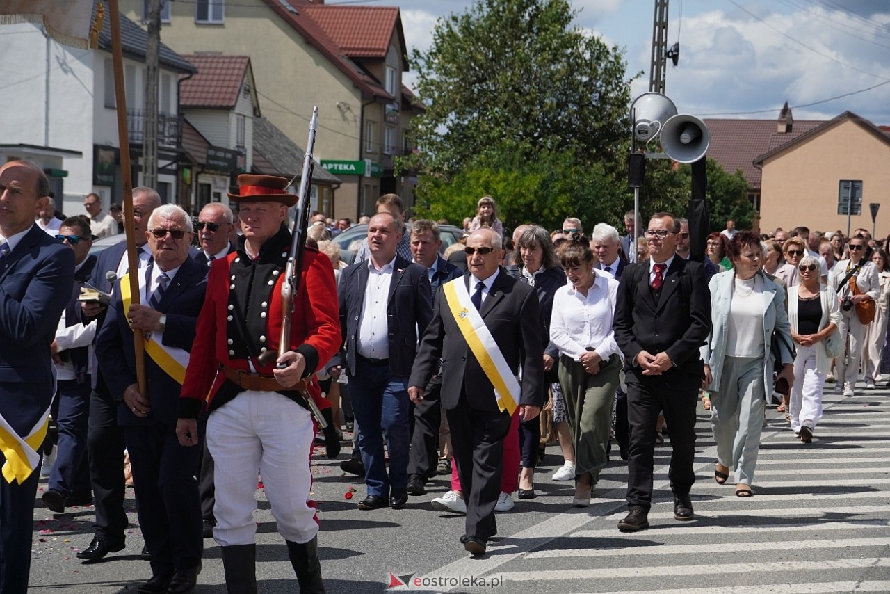 Kurpiowska procesja Bożego Ciała w Myszyńcu [19.06.2025] - zdjęcie #79 - eOstroleka.pl