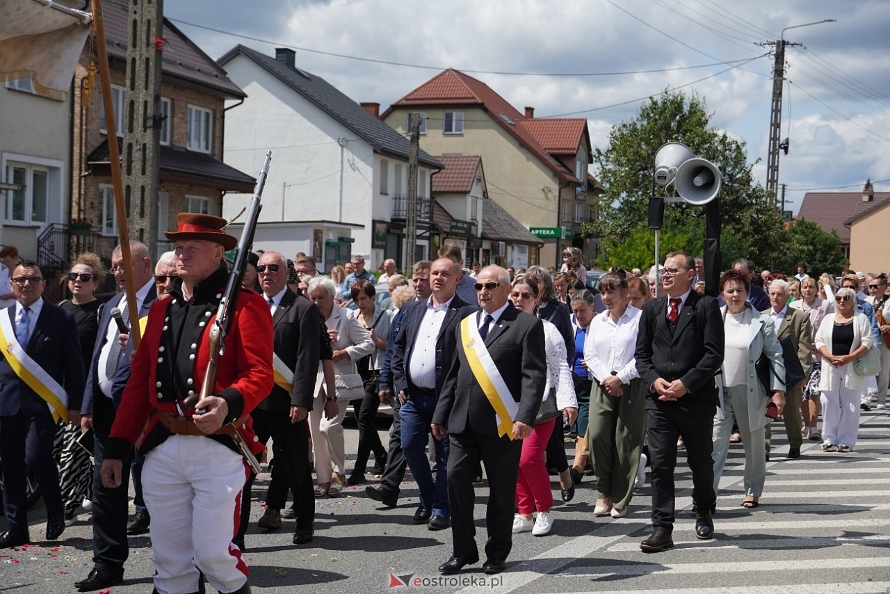 Kurpiowska procesja Bożego Ciała w Myszyńcu [19.06.2025] - zdjęcie #76 - eOstroleka.pl