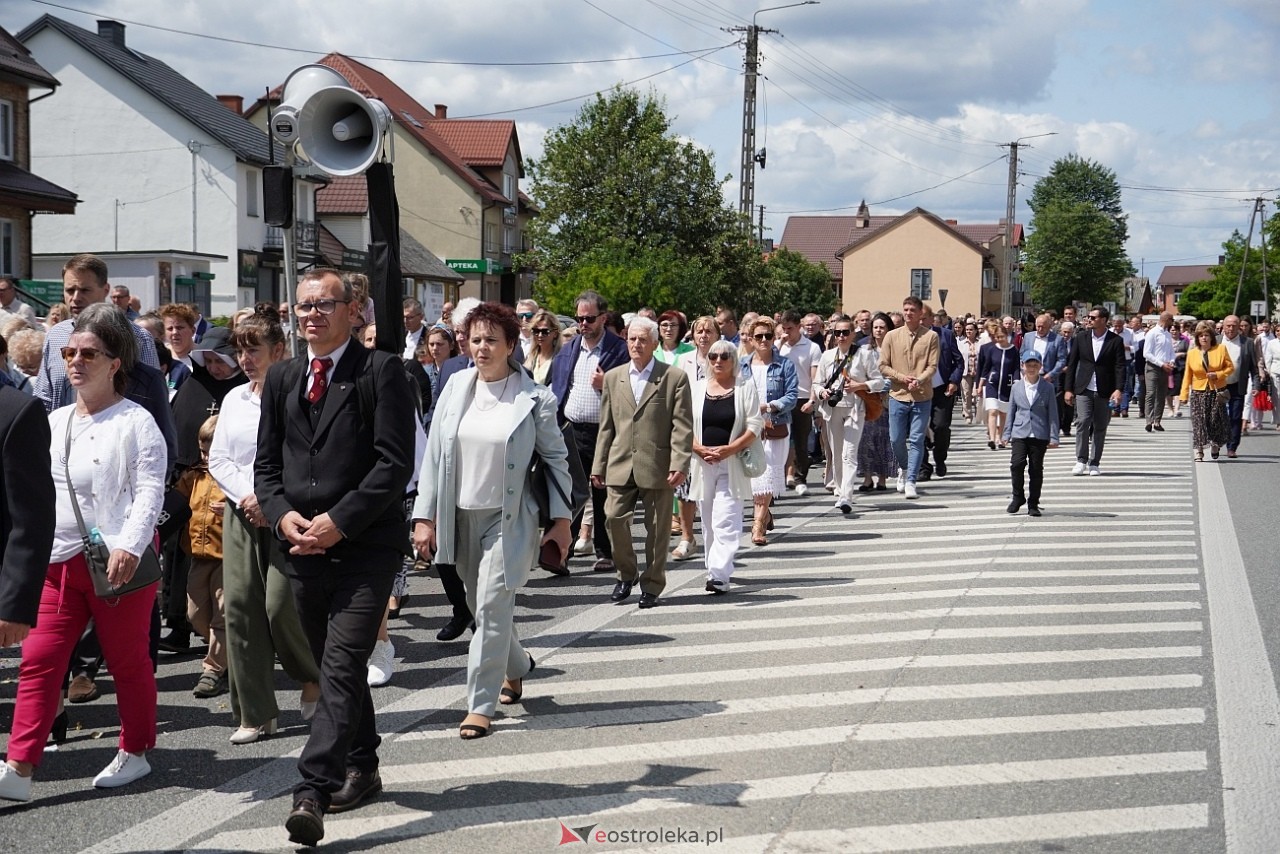 Kurpiowska procesja Bożego Ciała w Myszyńcu [19.06.2025] - zdjęcie #74 - eOstroleka.pl