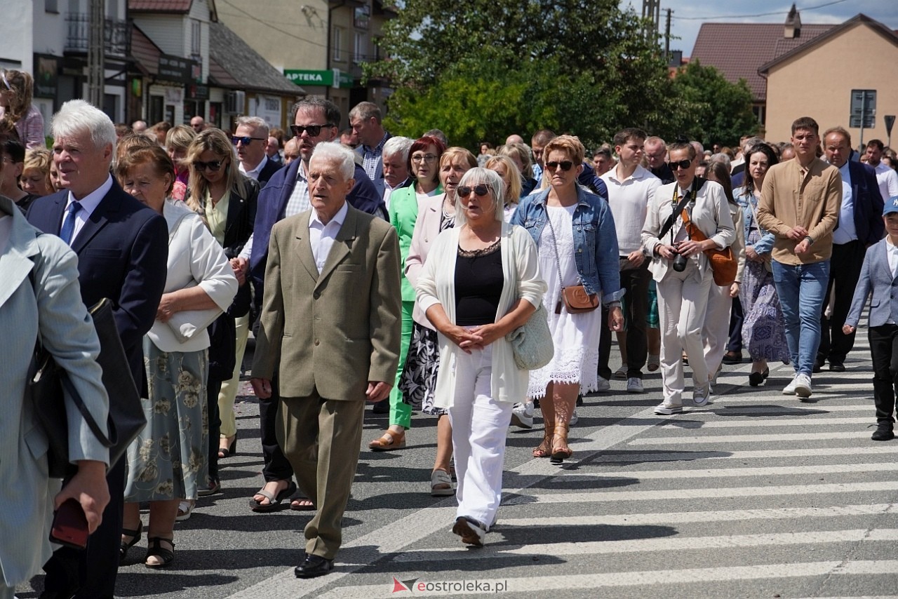 Kurpiowska procesja Bożego Ciała w Myszyńcu [19.06.2025] - zdjęcie #72 - eOstroleka.pl