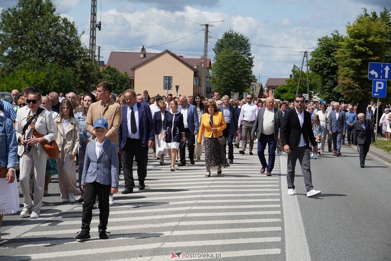 Kurpiowska procesja Bożego Ciała w Myszyńcu [19.06.2025] - zdjęcie #68 - eOstroleka.pl