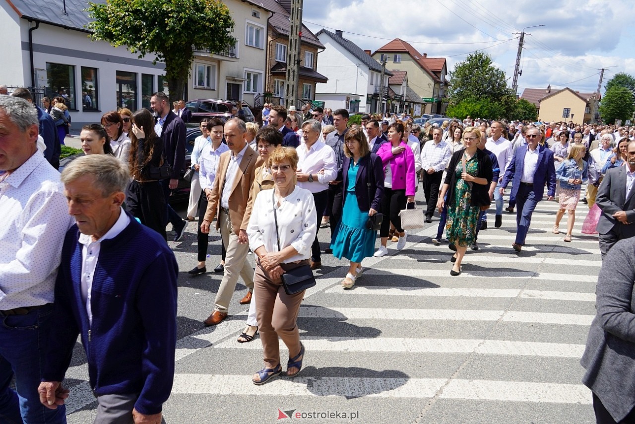 Kurpiowska procesja Bożego Ciała w Myszyńcu [19.06.2025] - zdjęcie #58 - eOstroleka.pl