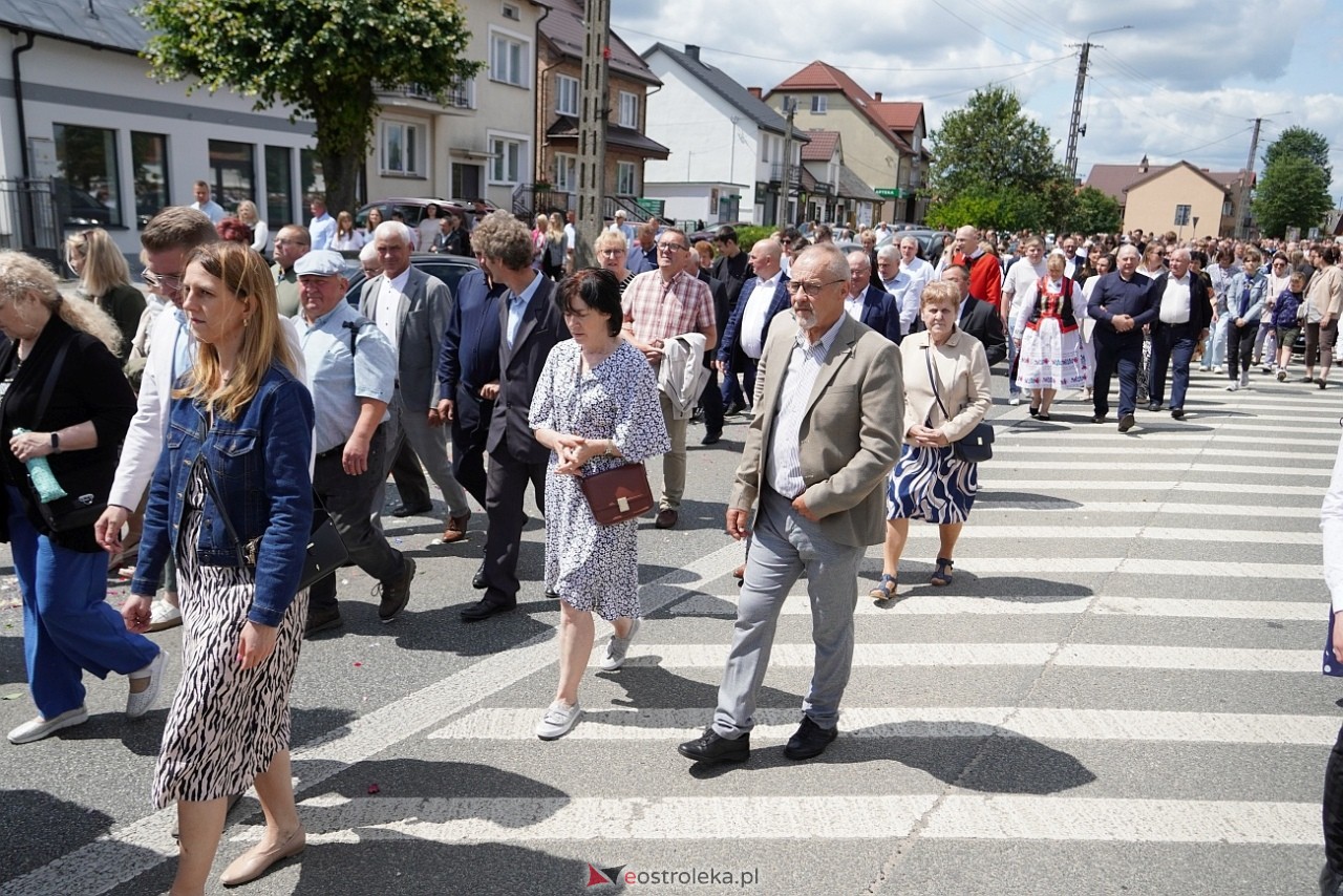 Kurpiowska procesja Bożego Ciała w Myszyńcu [19.06.2025] - zdjęcie #51 - eOstroleka.pl