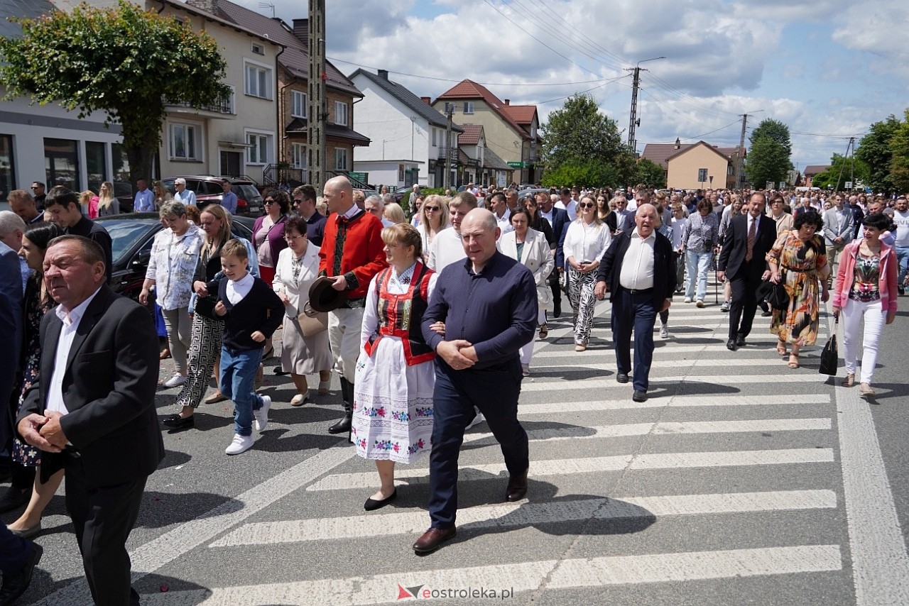 Kurpiowska procesja Bożego Ciała w Myszyńcu [19.06.2025] - zdjęcie #48 - eOstroleka.pl