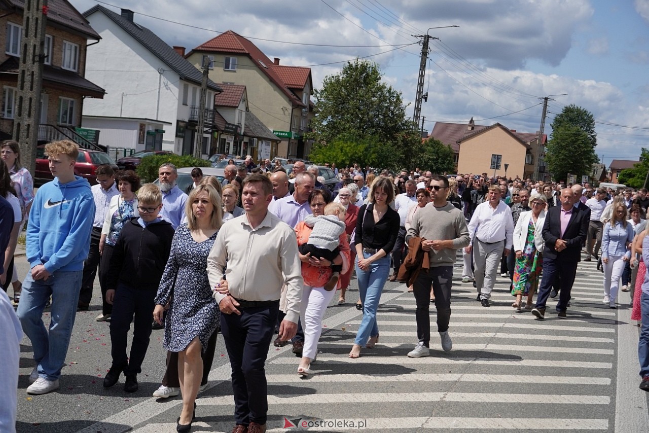 Kurpiowska procesja Bożego Ciała w Myszyńcu [19.06.2025] - zdjęcie #25 - eOstroleka.pl