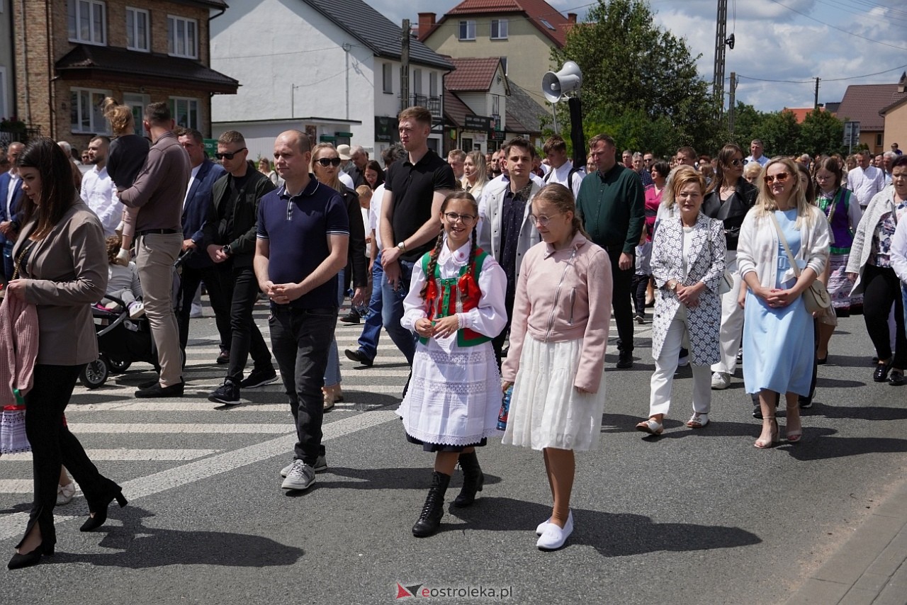 Kurpiowska procesja Bożego Ciała w Myszyńcu [19.06.2025] - zdjęcie #21 - eOstroleka.pl