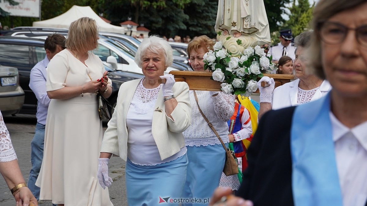 Procesja Bożego Ciała 2025 w kościele pw. Nawiedzenia NMP [19.06.2026] - zdjęcie #307 - eOstroleka.pl
