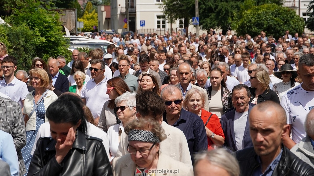 Procesja Bożego Ciała 2025 w kościele pw. Nawiedzenia NMP [19.06.2026] - zdjęcie #253 - eOstroleka.pl