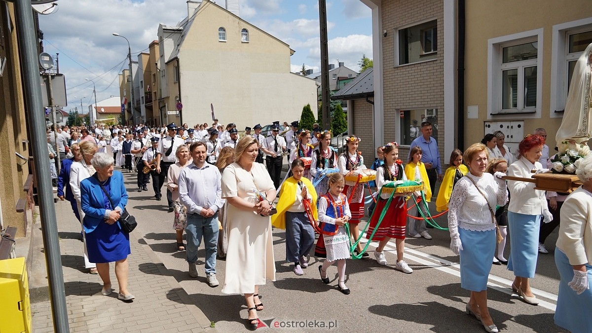 Procesja Bożego Ciała 2025 w kościele pw. Nawiedzenia NMP [19.06.2026] - zdjęcie #184 - eOstroleka.pl