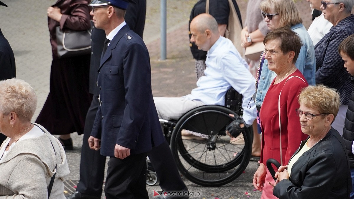 Procesja Bożego Ciała 2025 w kościele pw. Nawiedzenia NMP [19.06.2026] - zdjęcie #126 - eOstroleka.pl