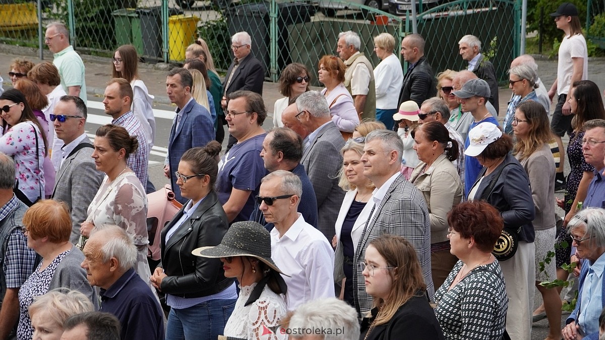 Procesja Bożego Ciała 2025 w kościele pw. Nawiedzenia NMP [19.06.2026] - zdjęcie #89 - eOstroleka.pl