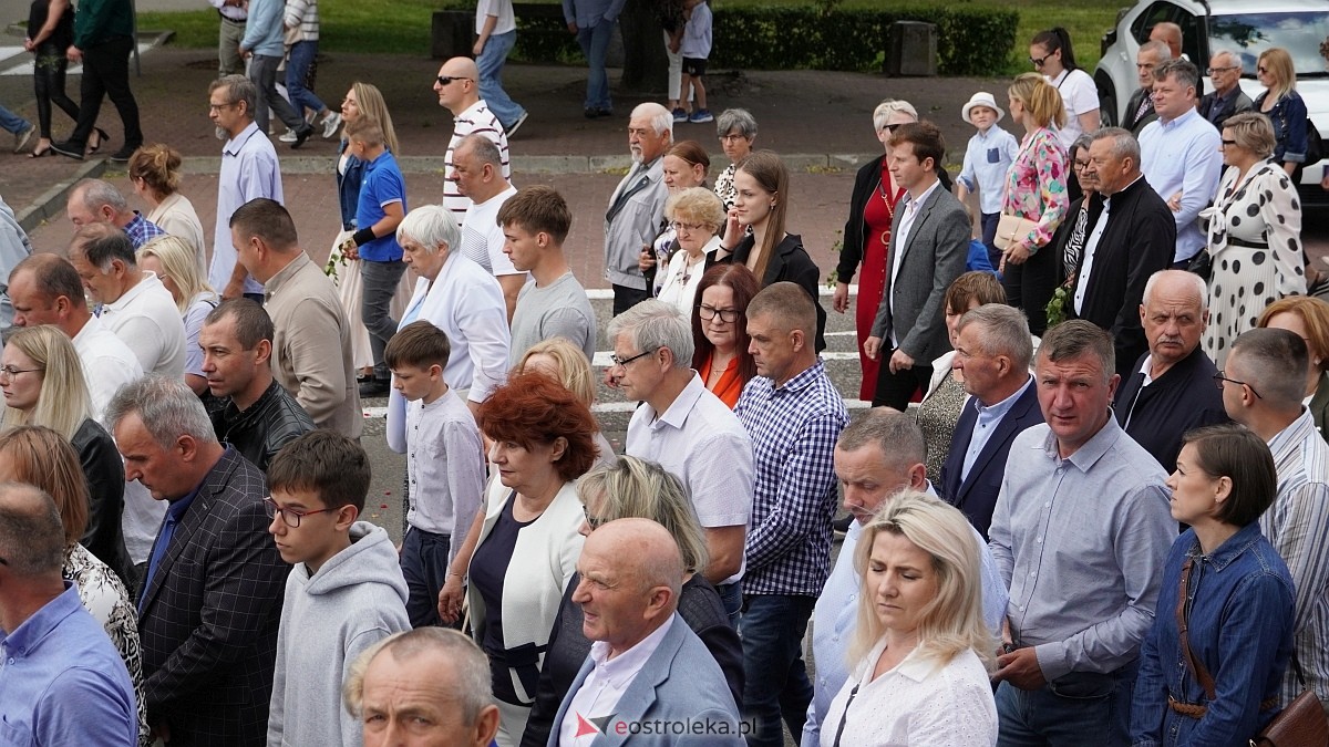 Procesja Bożego Ciała 2025 w kościele pw. Nawiedzenia NMP [19.06.2026] - zdjęcie #29 - eOstroleka.pl
