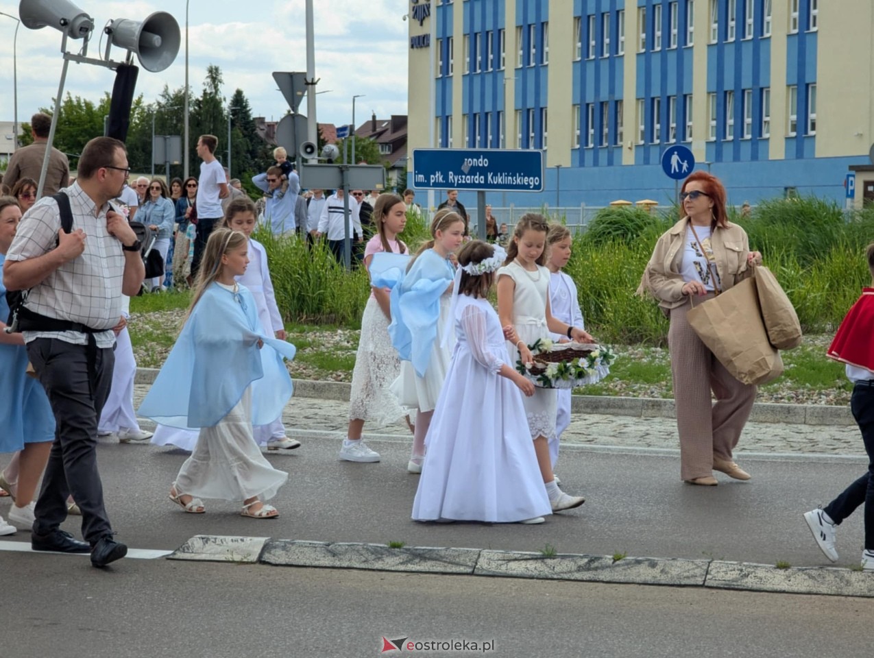 Boże Ciało 2025 - parafia Zbawiciela Świata w Ostrołęce [19.06.2025] - zdjęcie #166 - eOstroleka.pl