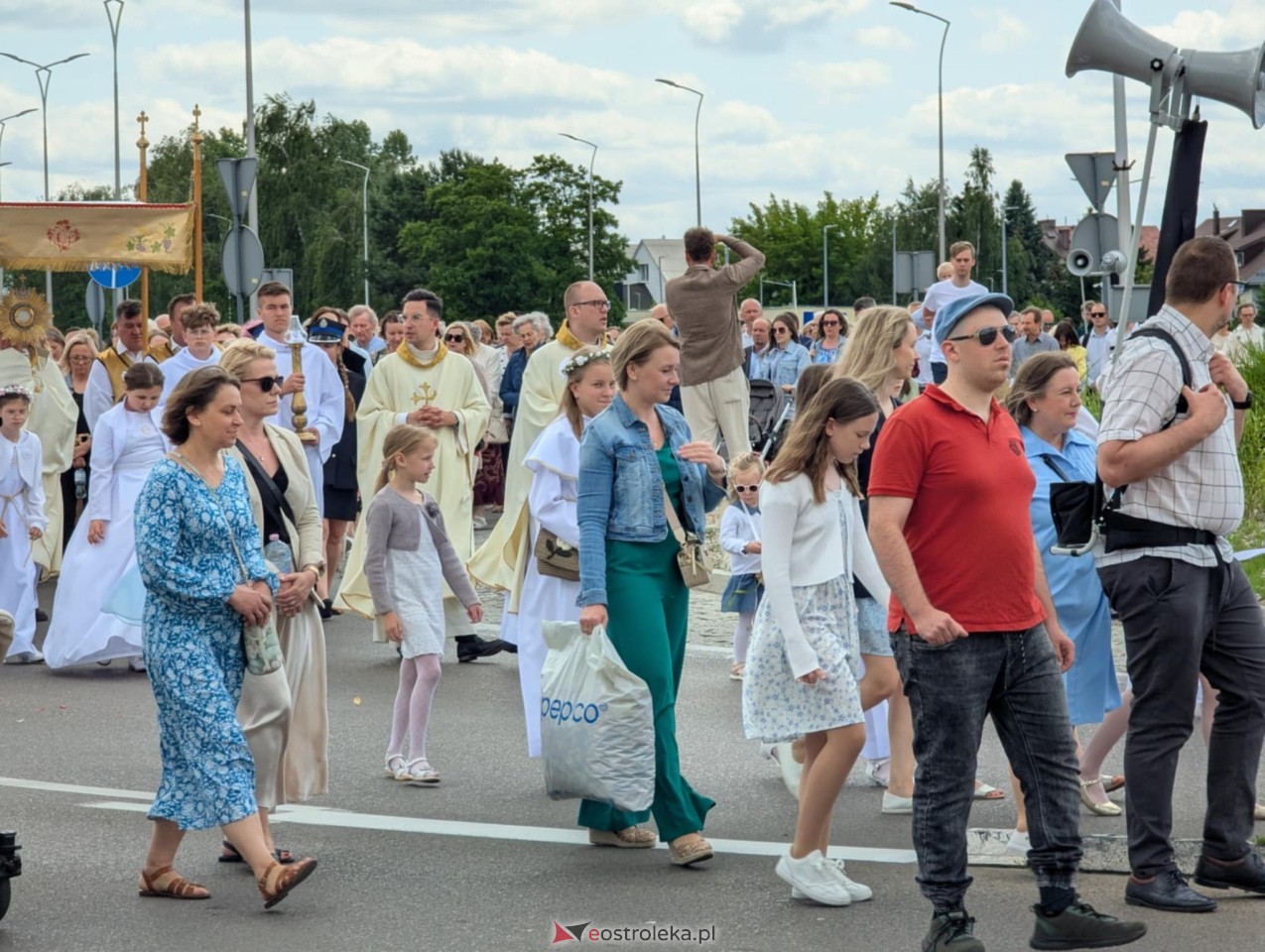Boże Ciało 2025 - parafia Zbawiciela Świata w Ostrołęce [19.06.2025] - zdjęcie #161 - eOstroleka.pl