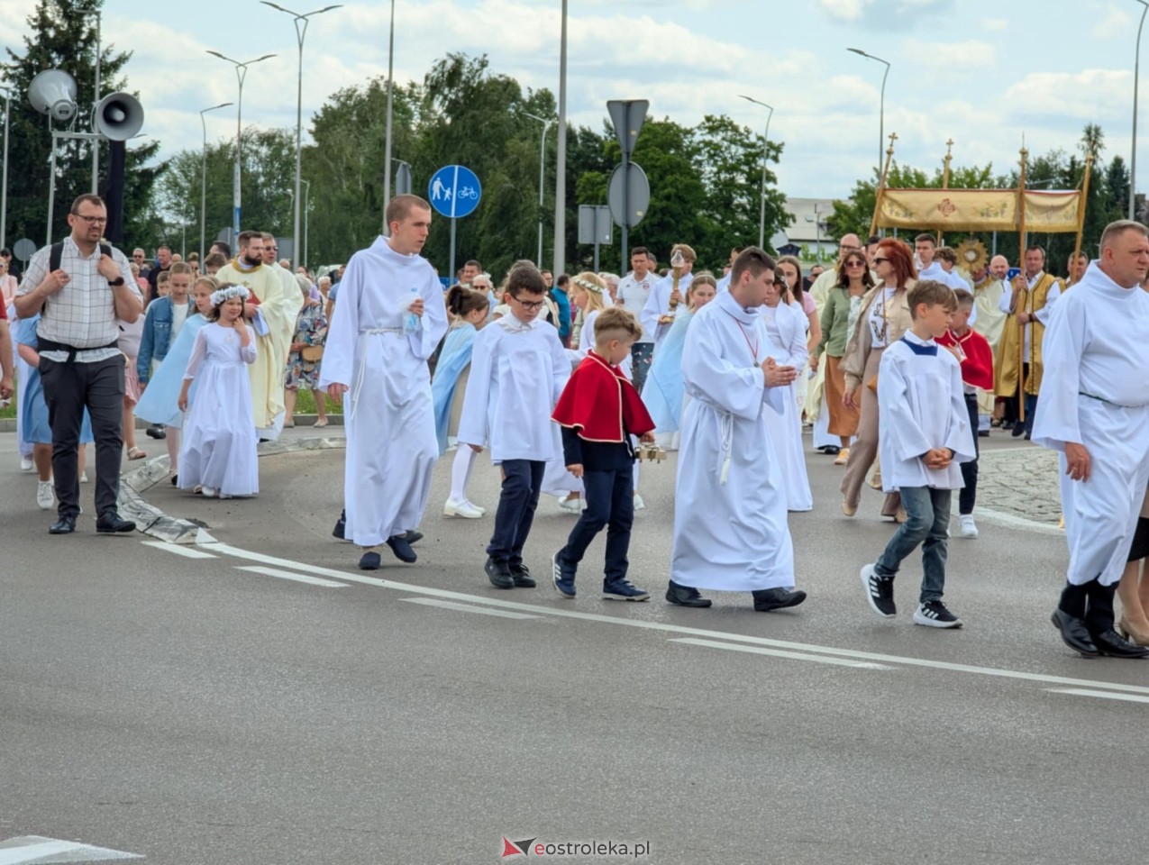 Boże Ciało 2025 - parafia Zbawiciela Świata w Ostrołęce [19.06.2025] - zdjęcie #157 - eOstroleka.pl