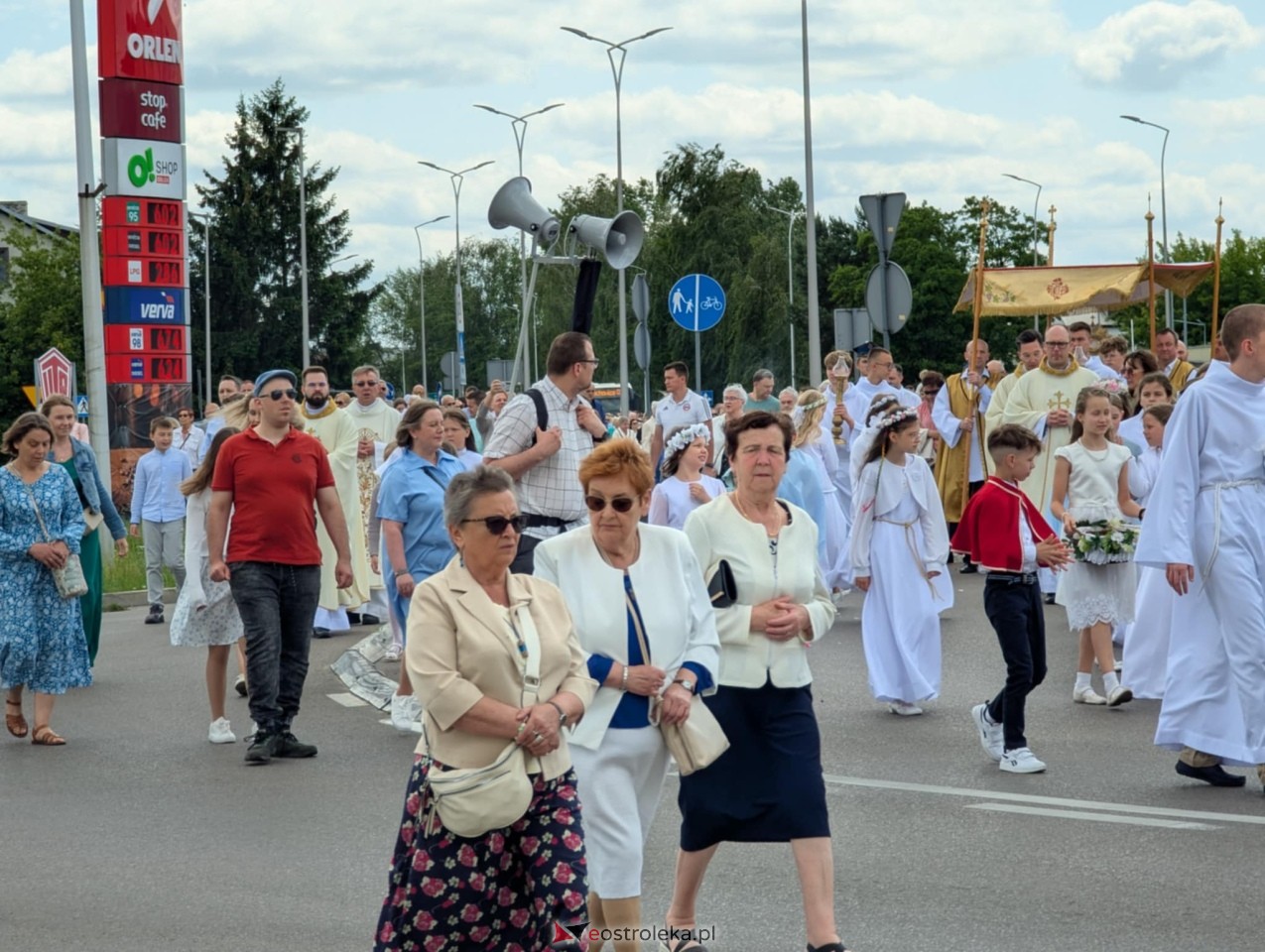 Boże Ciało 2025 - parafia Zbawiciela Świata w Ostrołęce [19.06.2025] - zdjęcie #151 - eOstroleka.pl