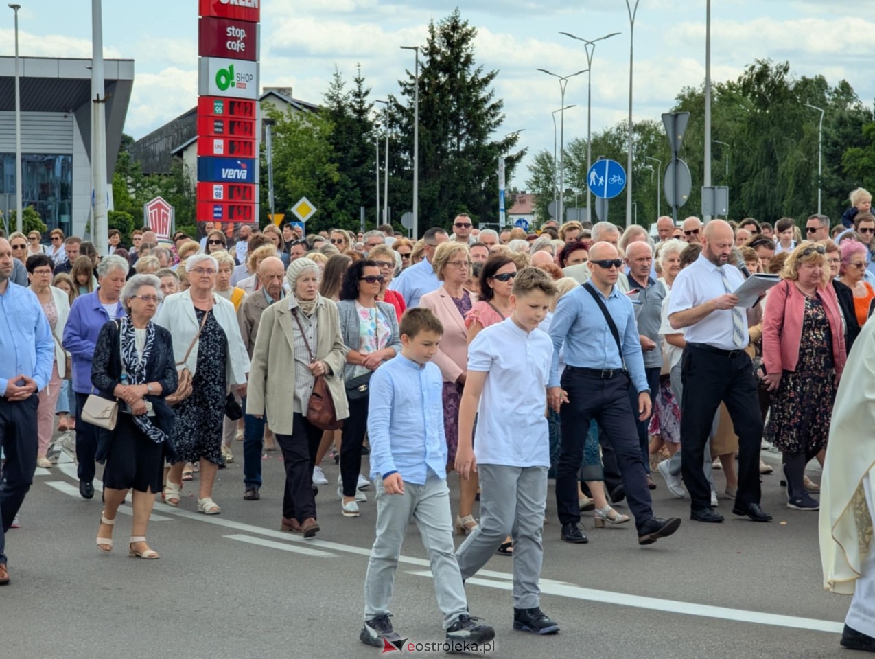 Boże Ciało 2025 - parafia Zbawiciela Świata w Ostrołęce [19.06.2025] - zdjęcie #144 - eOstroleka.pl