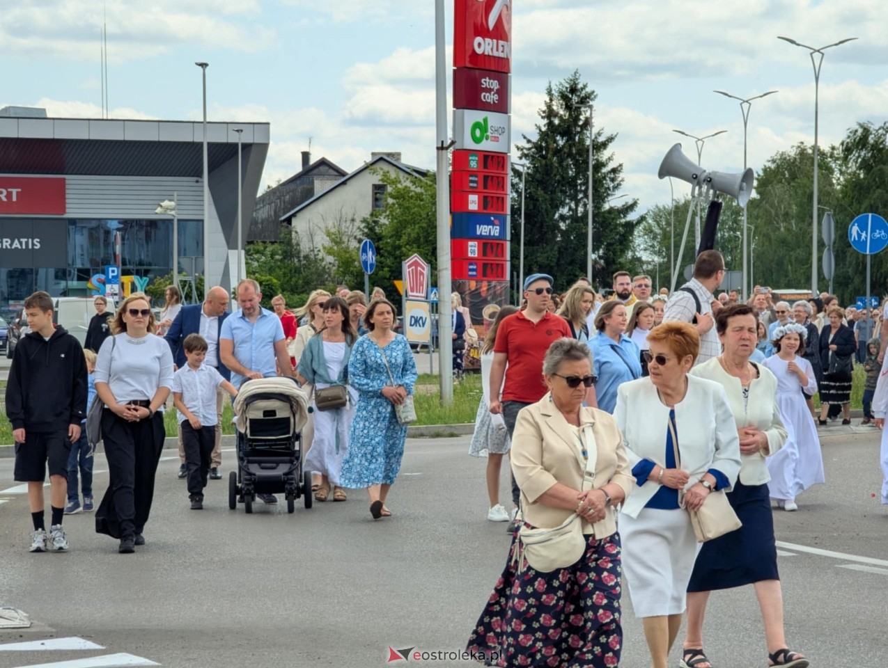 Boże Ciało 2025 - parafia Zbawiciela Świata w Ostrołęce [19.06.2025] - zdjęcie #139 - eOstroleka.pl