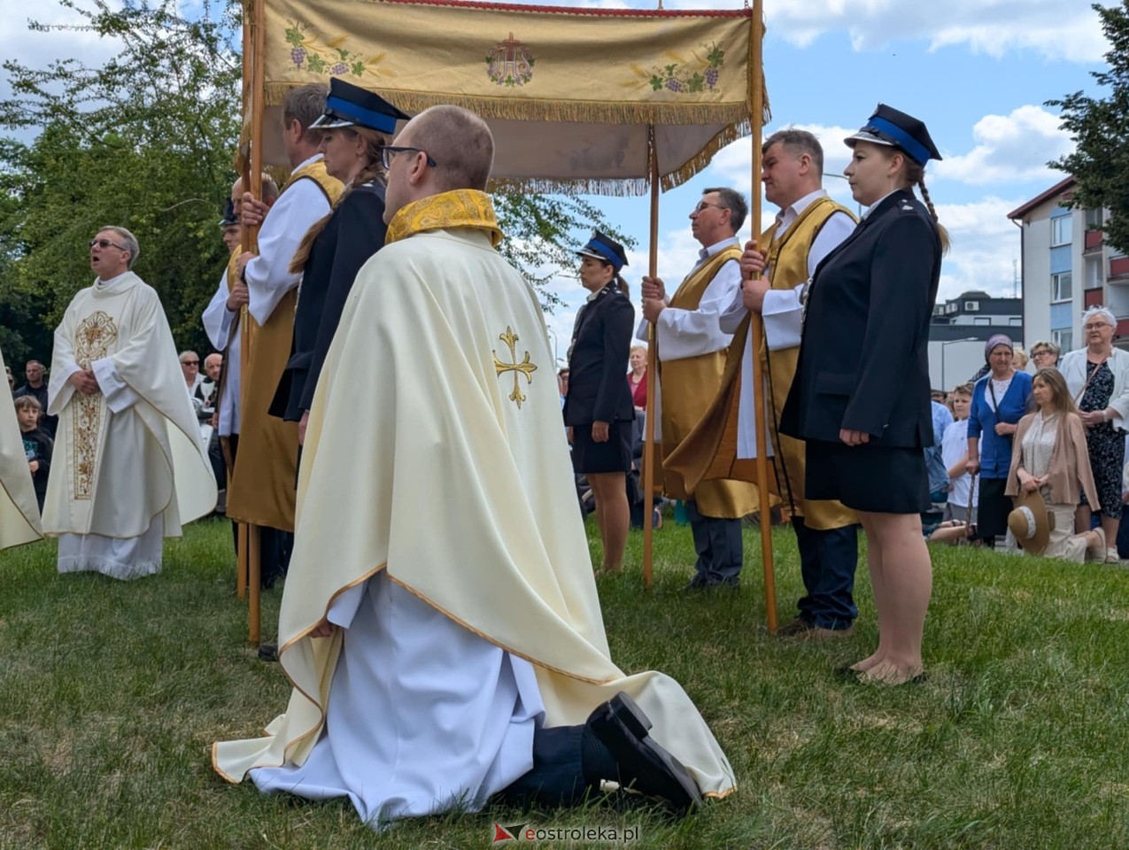 Boże Ciało 2025 - parafia Zbawiciela Świata w Ostrołęce [19.06.2025] - zdjęcie #138 - eOstroleka.pl