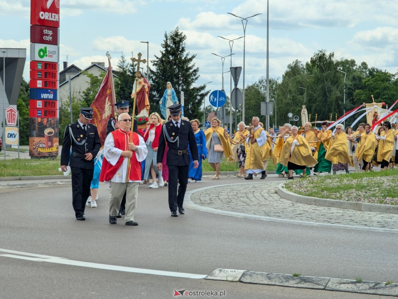Boże Ciało 2025 - parafia Zbawiciela Świata w Ostrołęce [19.06.2025] - zdjęcie #125 - eOstroleka.pl