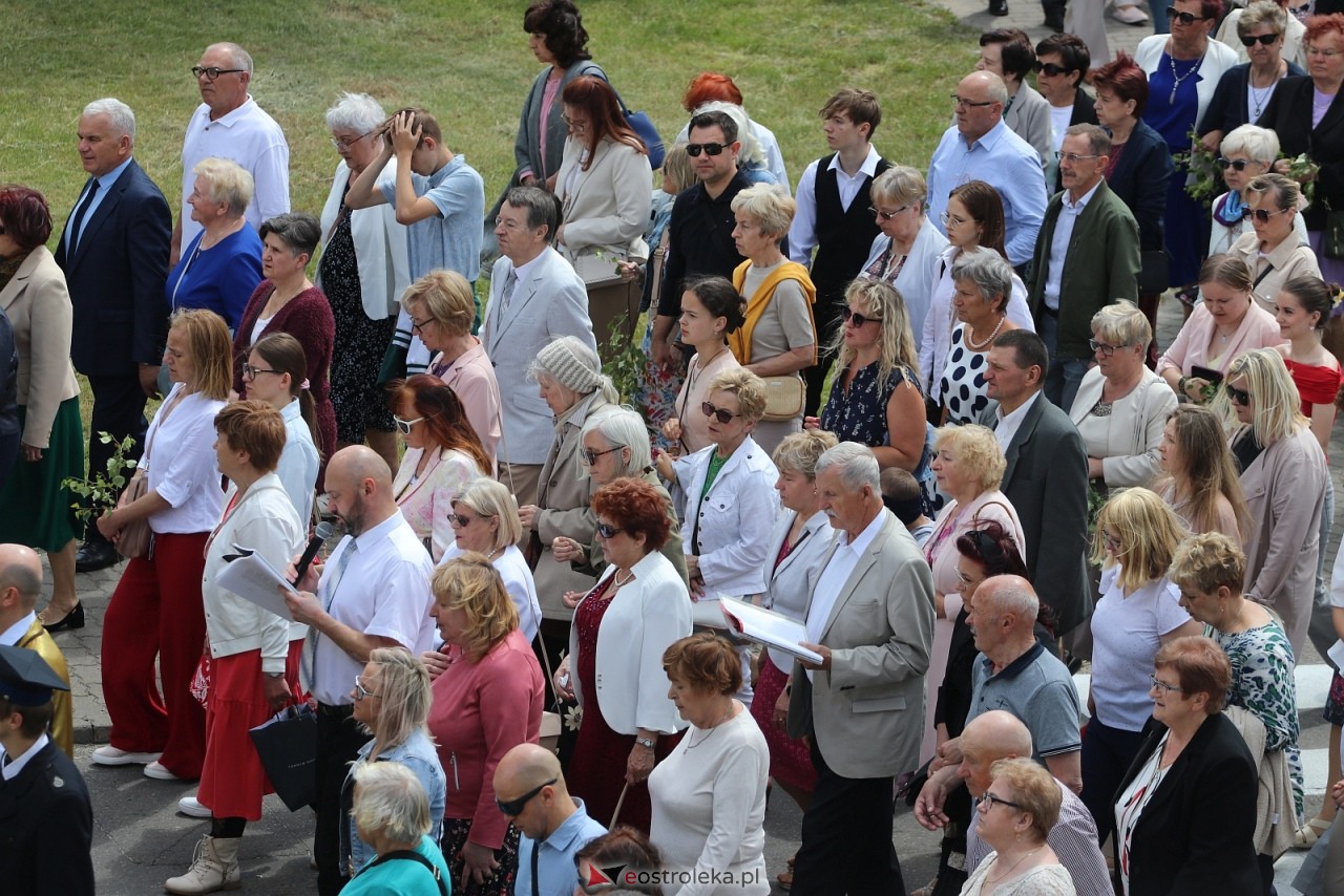 Boże Ciało 2025 - parafia Zbawiciela Świata w Ostrołęce [19.06.2025] - zdjęcie #80 - eOstroleka.pl