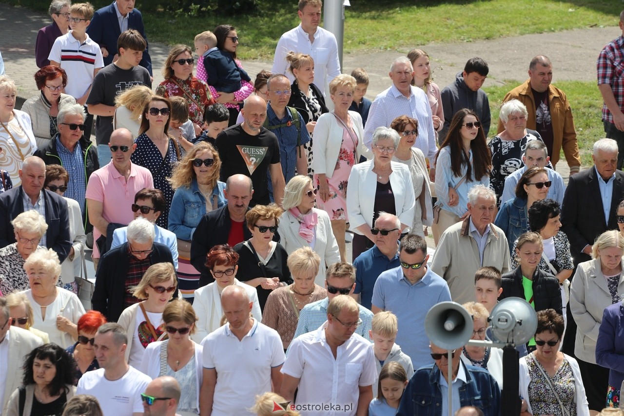 Boże Ciało 2025 - parafia Zbawiciela Świata w Ostrołęce [19.06.2025] - zdjęcie #68 - eOstroleka.pl