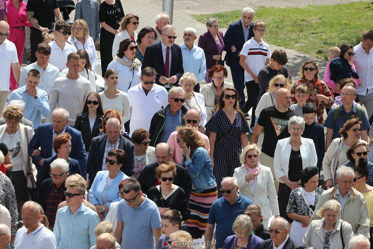 Boże Ciało 2025 - parafia Zbawiciela Świata w Ostrołęce [19.06.2025] - zdjęcie #62 - eOstroleka.pl