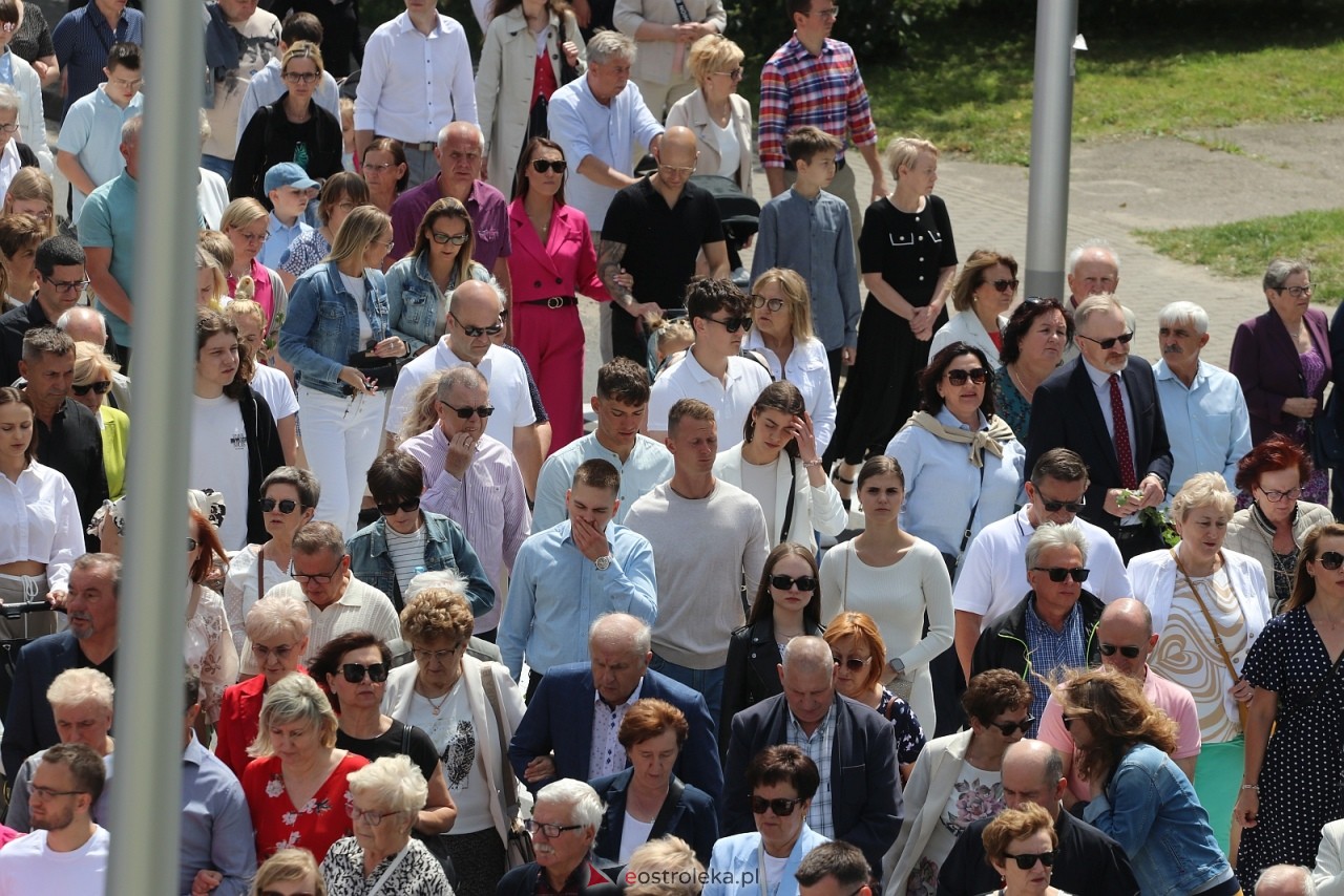 Boże Ciało 2025 - parafia Zbawiciela Świata w Ostrołęce [19.06.2025] - zdjęcie #61 - eOstroleka.pl