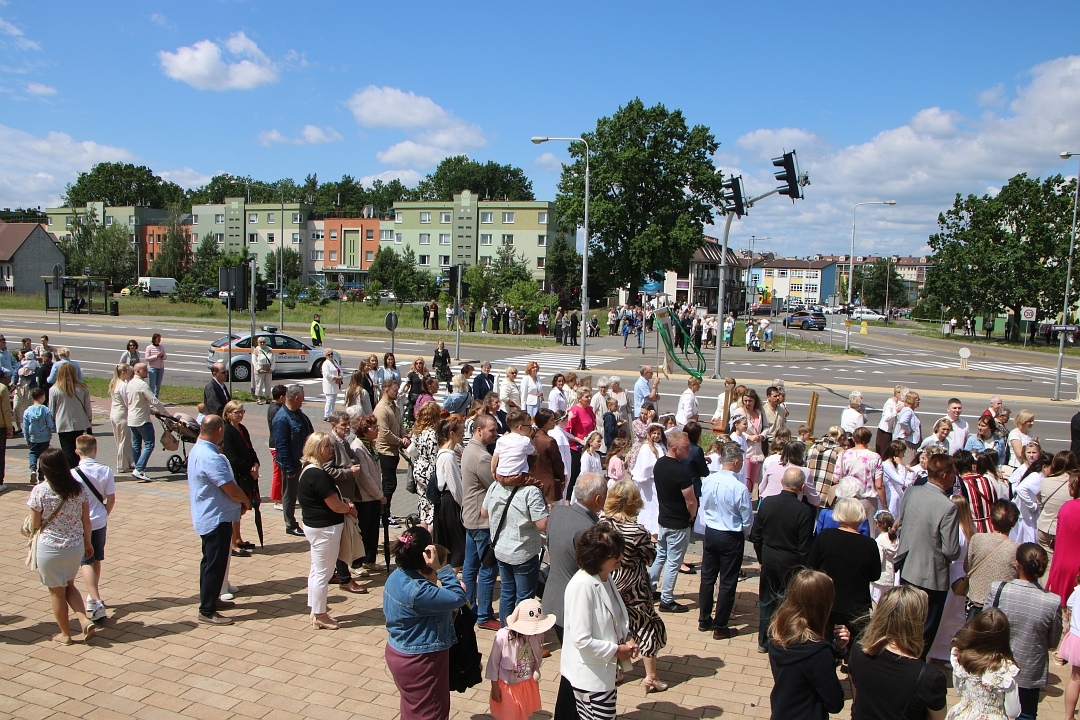 Boże Ciało 2025 - Parafia św. Franciszka z Asyżu w Ostrołęce [19.06.2025] - zdjęcie #84 - eOstroleka.pl