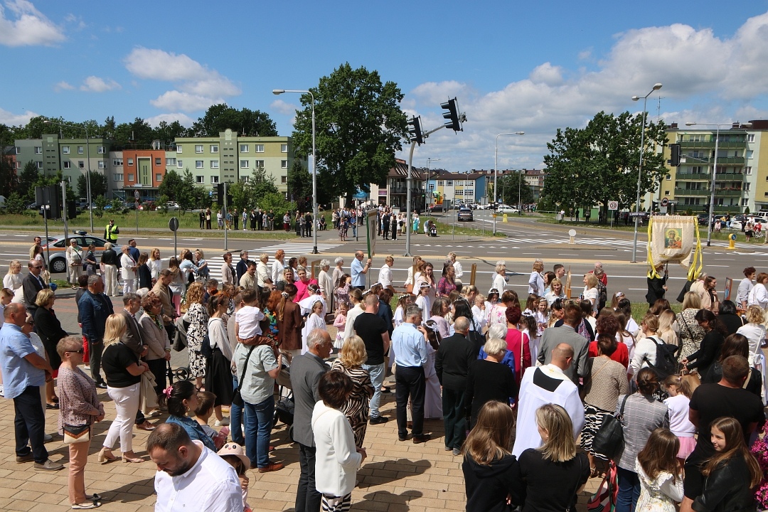 Boże Ciało 2025 - Parafia św. Franciszka z Asyżu w Ostrołęce [19.06.2025] - zdjęcie #81 - eOstroleka.pl