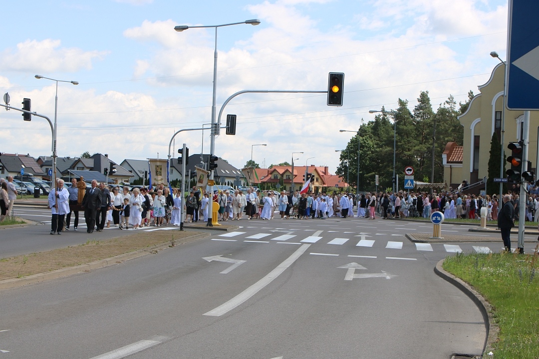 Boże Ciało 2025 - Parafia św. Franciszka z Asyżu w Ostrołęce [19.06.2025] - zdjęcie #72 - eOstroleka.pl