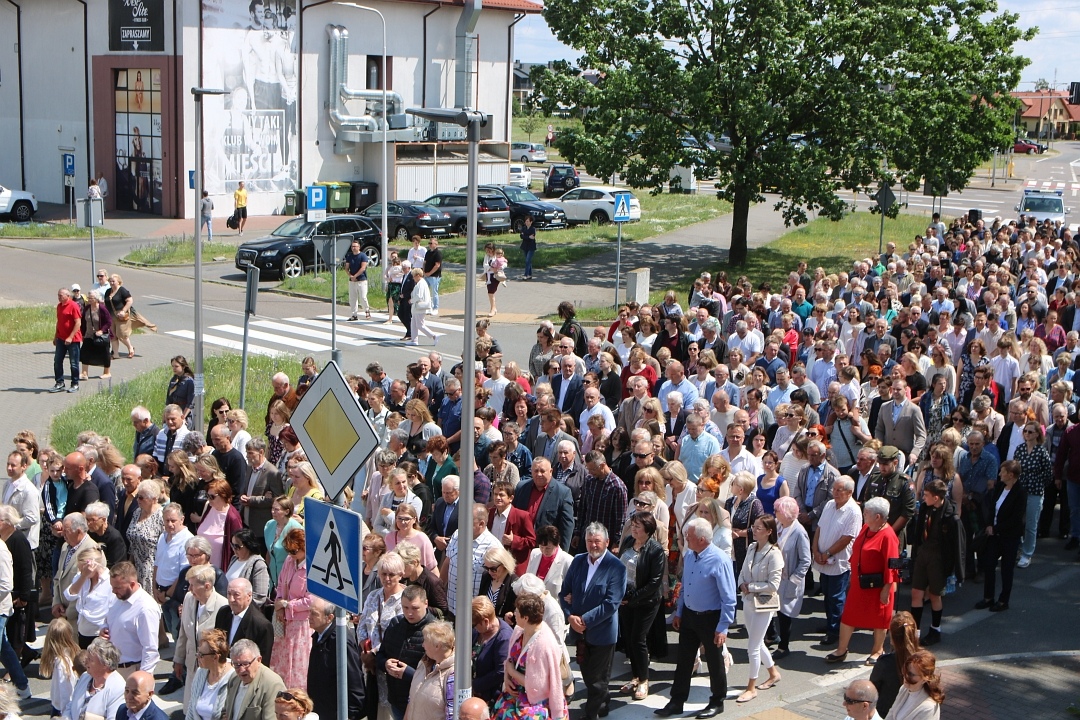 Boże Ciało 2025 - Parafia św. Franciszka z Asyżu w Ostrołęce [19.06.2025] - zdjęcie #38 - eOstroleka.pl