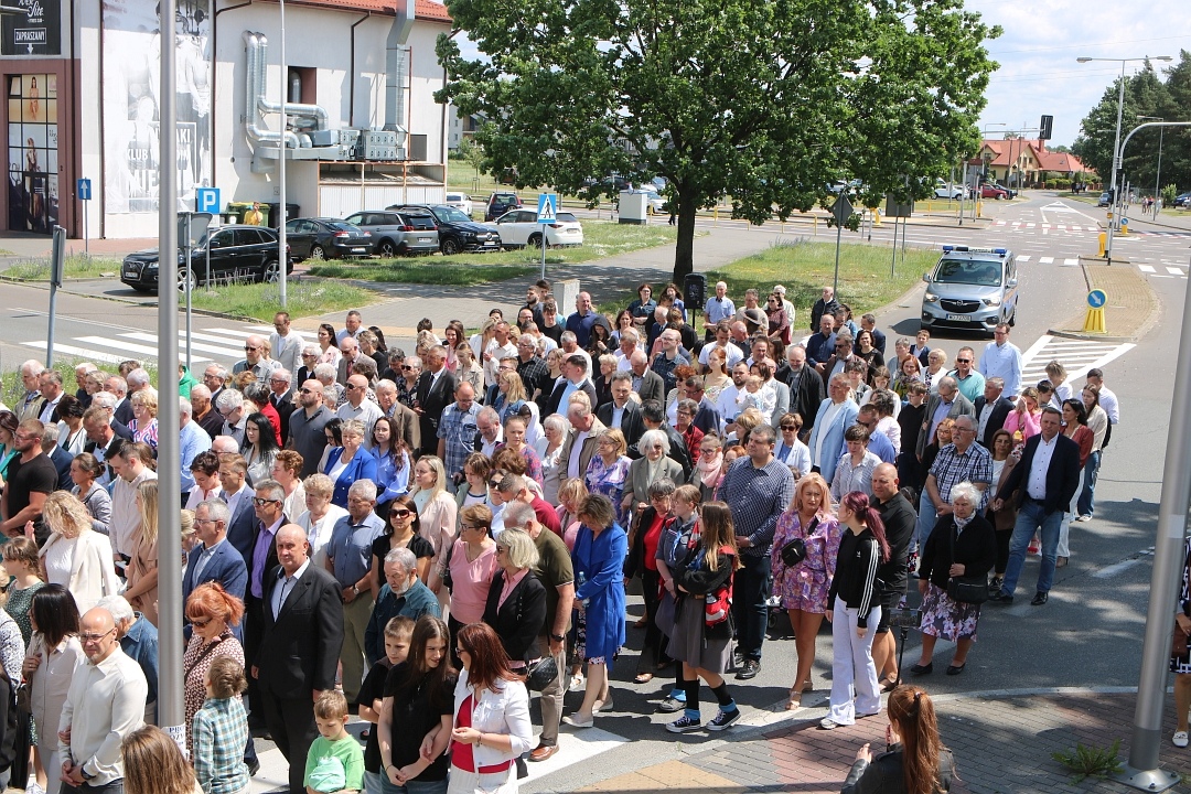 Boże Ciało 2025 - Parafia św. Franciszka z Asyżu w Ostrołęce [19.06.2025] - zdjęcie #31 - eOstroleka.pl