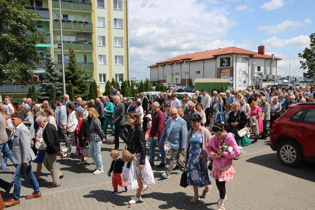 Boże Ciało 2025 - Parafia św. Franciszka z Asyżu w Ostrołęce [19.06.2025] - zdjęcie #27 - eOstroleka.pl