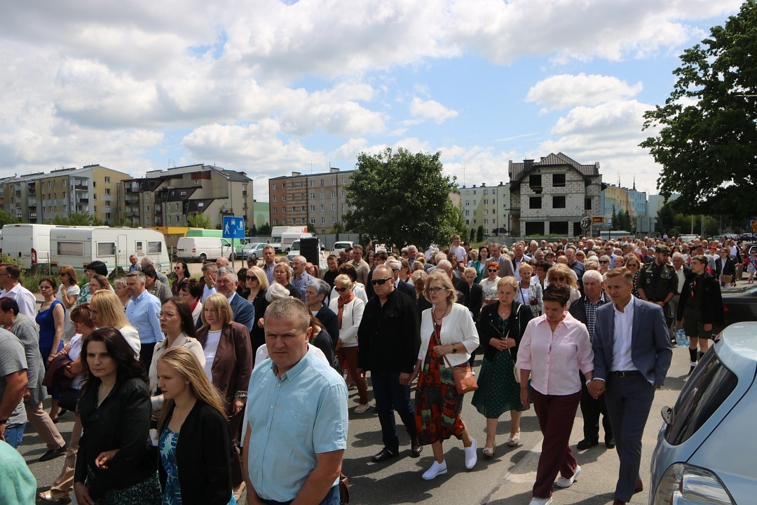 Boże Ciało 2025 - Parafia św. Franciszka z Asyżu w Ostrołęce [19.06.2025] - zdjęcie #6 - eOstroleka.pl