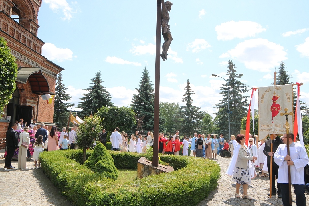 Boże Ciało 2025 - Kościół św. Wojciecha  [19.06.2025] - zdjęcie #28 - eOstroleka.pl