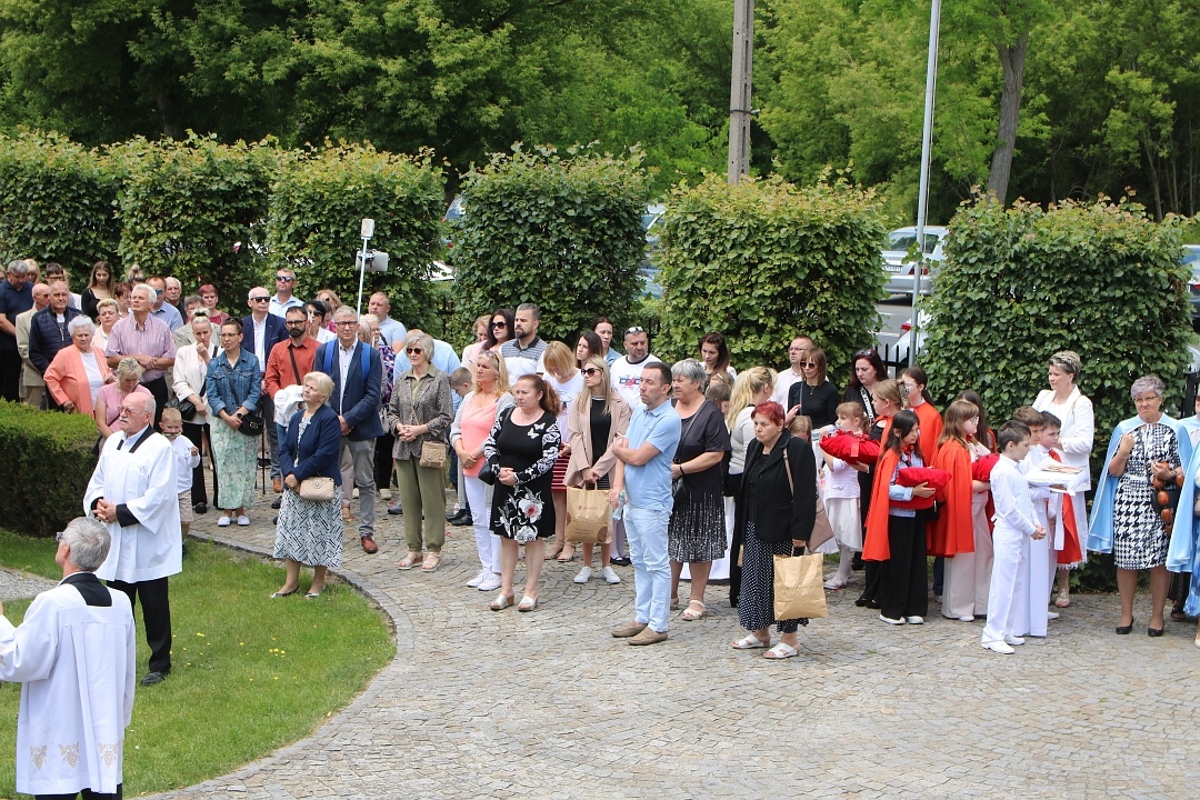 Boże Ciało 2025 - Kościół św. Wojciecha  [19.06.2025] - zdjęcie #22 - eOstroleka.pl