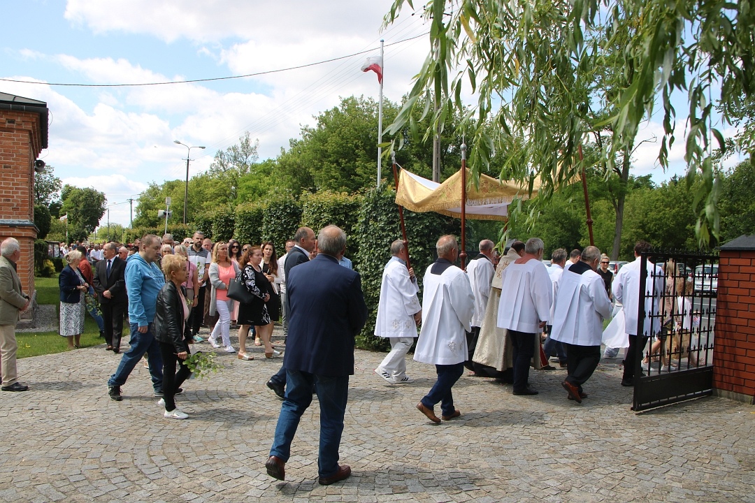 Boże Ciało 2025 - Kościół św. Wojciecha  [19.06.2025] - zdjęcie #15 - eOstroleka.pl