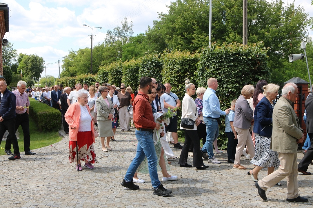 Boże Ciało 2025 - Kościół św. Wojciecha  [19.06.2025] - zdjęcie #12 - eOstroleka.pl