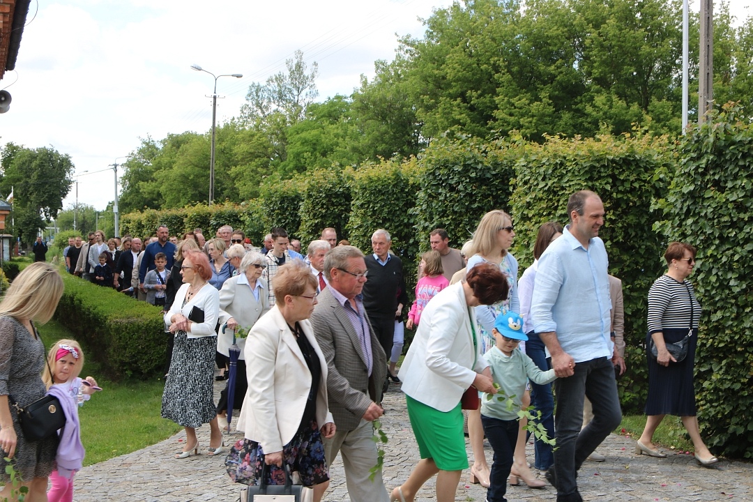 Boże Ciało 2025 - Kościół św. Wojciecha  [19.06.2025] - zdjęcie #9 - eOstroleka.pl