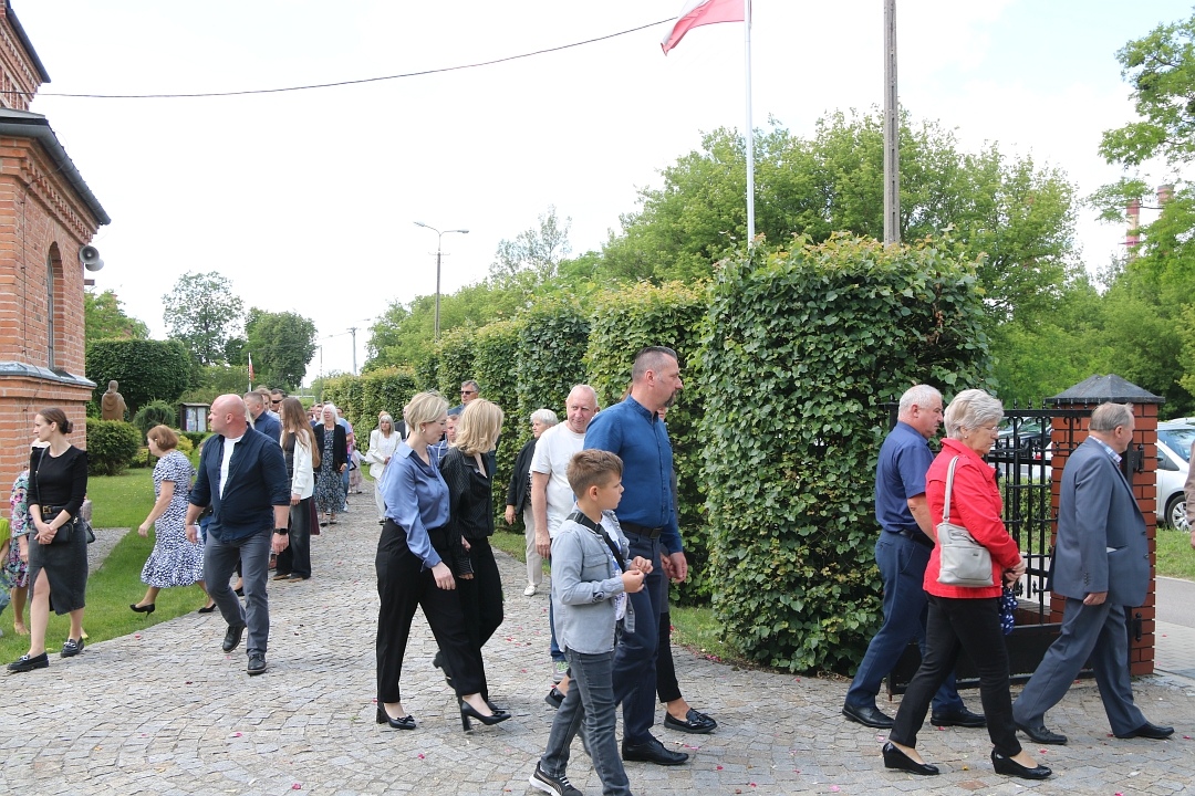 Boże Ciało 2025 - Kościół św. Wojciecha  [19.06.2025] - zdjęcie #6 - eOstroleka.pl