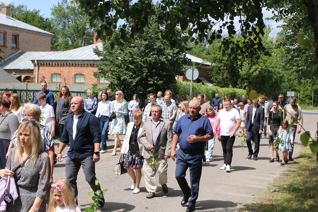 Boże Ciało 2025 - Kościół św. Wojciecha  [19.06.2025] - zdjęcie #2 - eOstroleka.pl