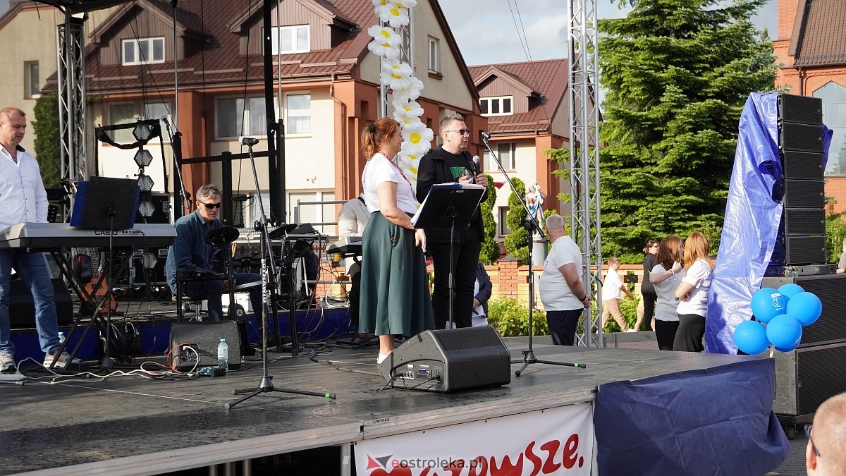 Koncert Uwielbienia - zespół Exodus 15 i Festiwal Piosenki Religijnej [19.06.2025] - zdjęcie #383 - eOstroleka.pl