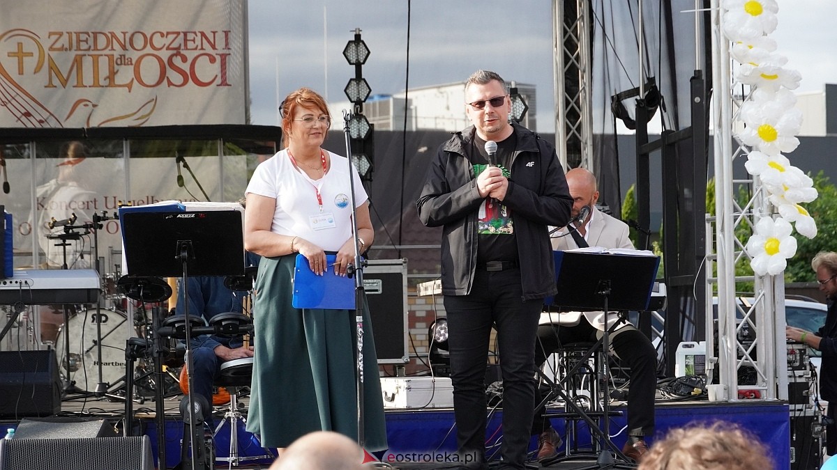 Koncert Uwielbienia - zespół Exodus 15 i Festiwal Piosenki Religijnej [19.06.2025] - zdjęcie #378 - eOstroleka.pl