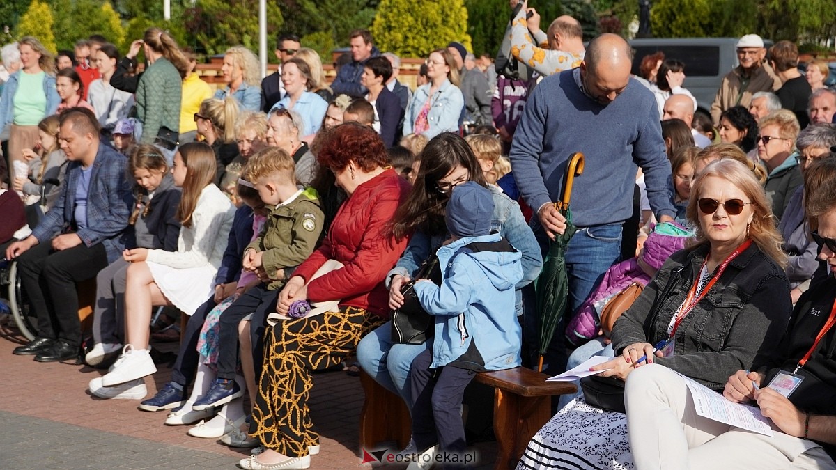 Koncert Uwielbienia - zespół Exodus 15 i Festiwal Piosenki Religijnej [19.06.2025] - zdjęcie #363 - eOstroleka.pl