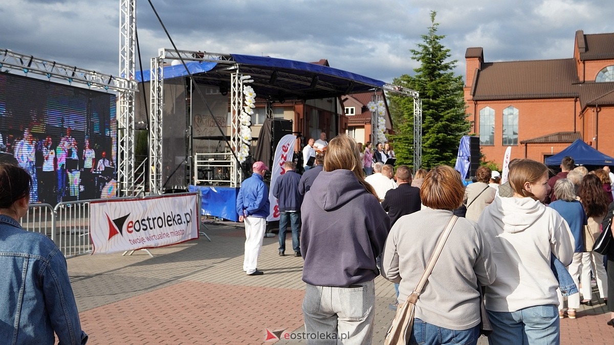 Koncert Uwielbienia - zespół Exodus 15 i Festiwal Piosenki Religijnej [19.06.2025] - zdjęcie #316 - eOstroleka.pl