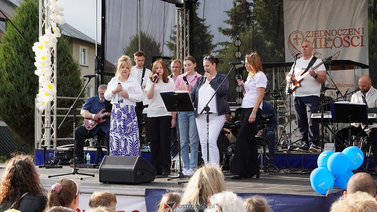 Koncert Uwielbienia - zespół Exodus 15 i Festiwal Piosenki Religijnej [19.06.2025] - zdjęcie #335 - eOstroleka.pl