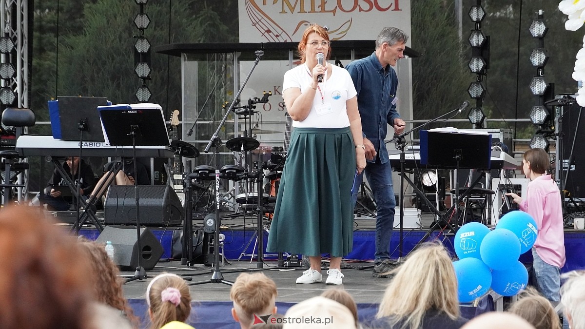 Koncert Uwielbienia - zespół Exodus 15 i Festiwal Piosenki Religijnej [19.06.2025] - zdjęcie #319 - eOstroleka.pl