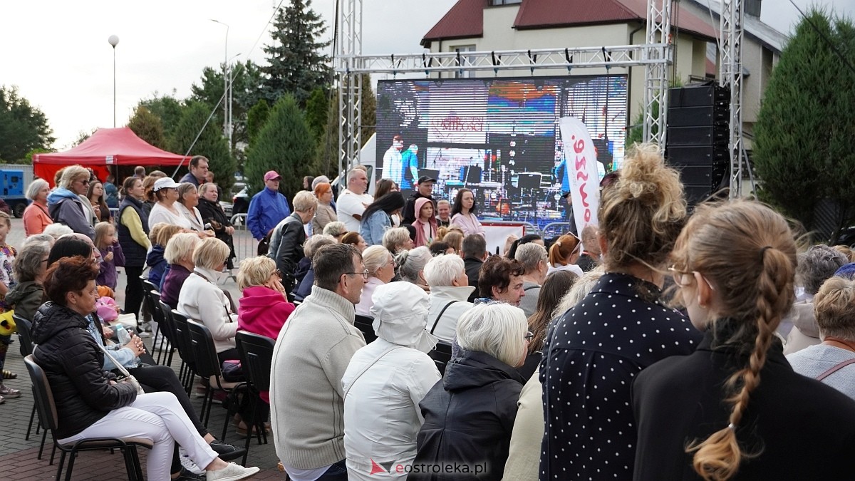 Koncert Uwielbienia - zespół Exodus 15 i Festiwal Piosenki Religijnej [19.06.2025] - zdjęcie #317 - eOstroleka.pl