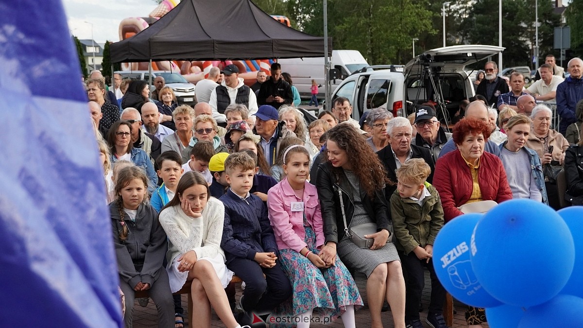 Koncert Uwielbienia - zespół Exodus 15 i Festiwal Piosenki Religijnej [19.06.2025] - zdjęcie #300 - eOstroleka.pl